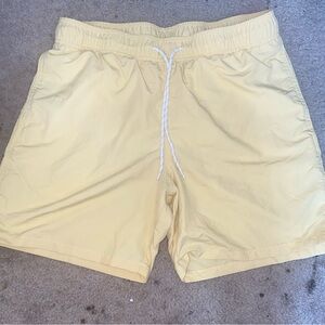 Goodfellow & co men’s swim trunks yellow Sz M